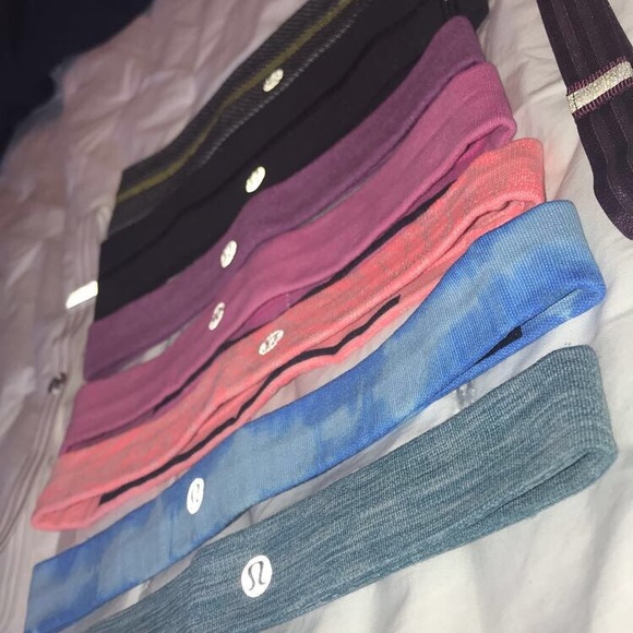 choose from 9 different lululemon headbands - Picture 3 of 3